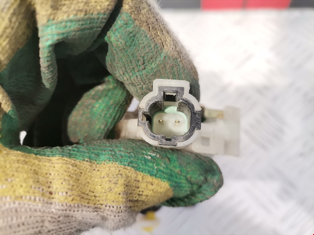 Замок двери передней левой SUBARU Legacy 1994-1999