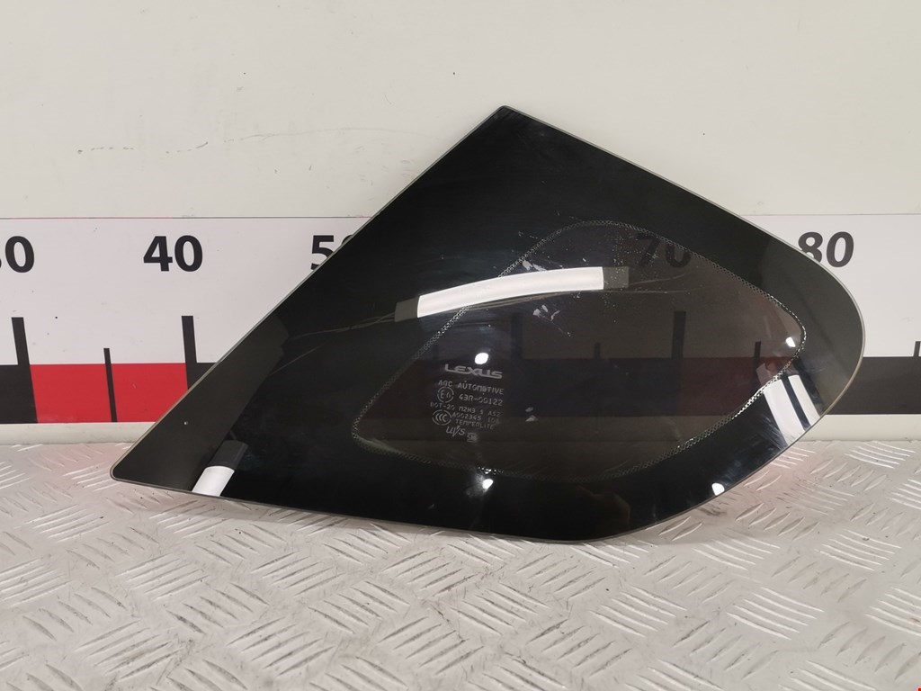 Стекло кузовное глухое правое LEXUS CT 2010-2018