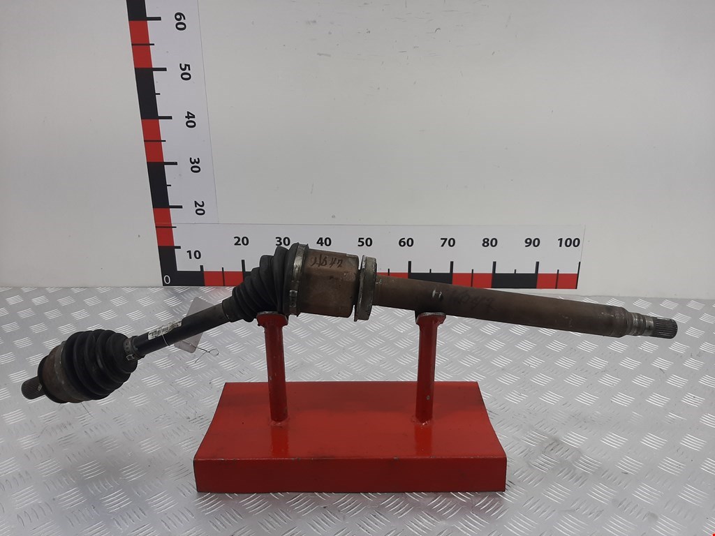 Полуось (привод, приводной вал) передняя правая VOLVO S60 II 2010-2018