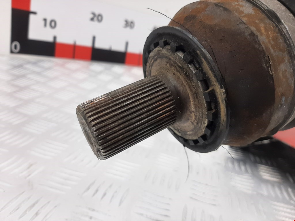 Полуось (привод, приводной вал) передняя правая VOLVO S60 II 2010-2018