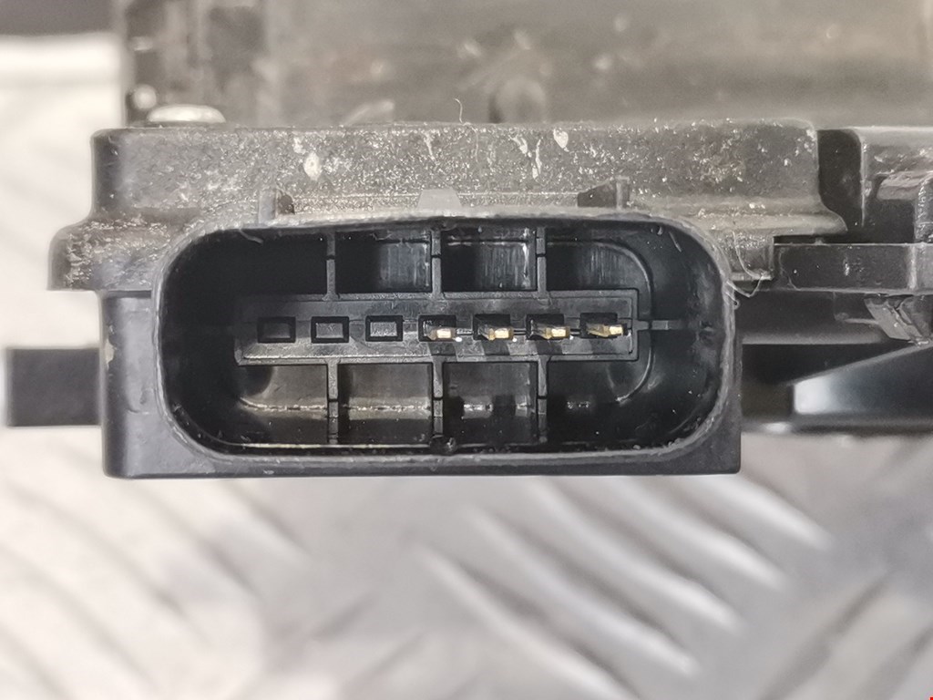 Замок двери передней правой KIA Optima 2010-2016