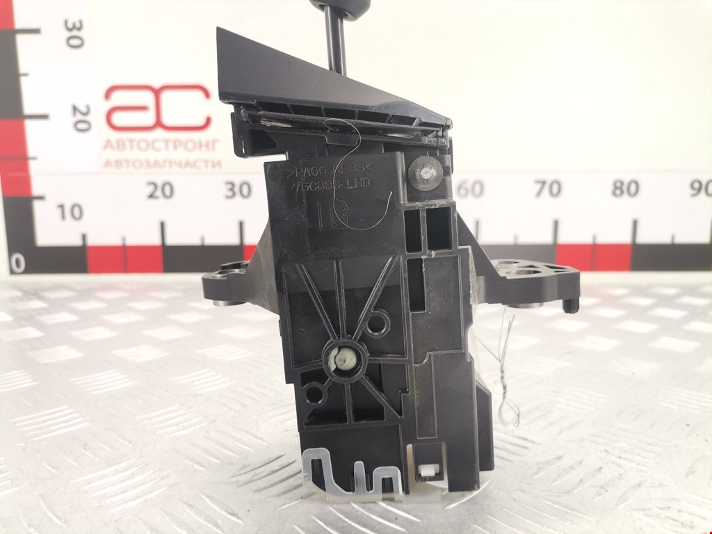 Кулиса (селектор) АКПП/МКПП в салоне LEXUS CT 2010-2018