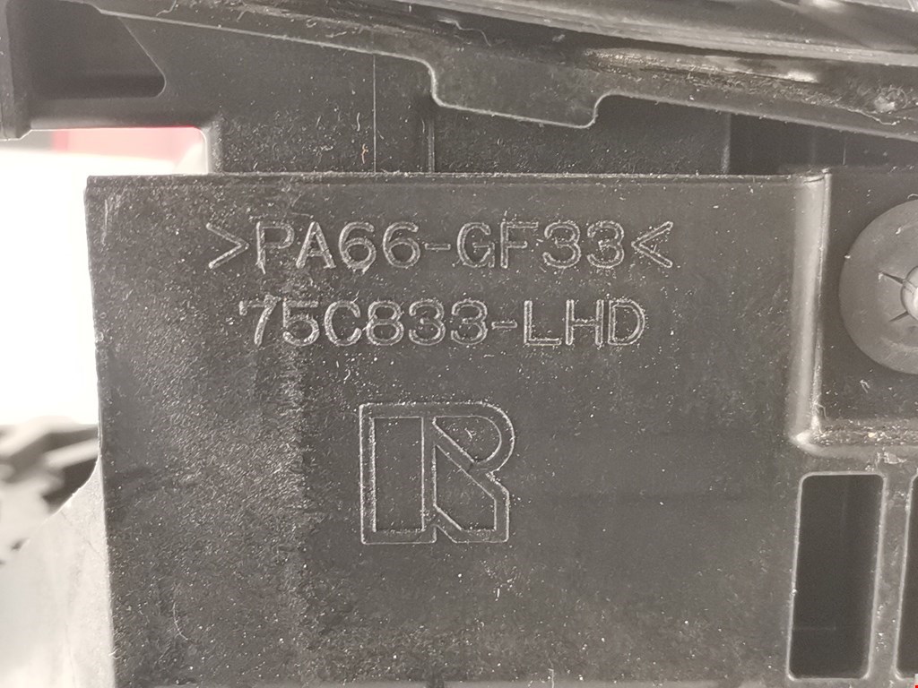 Кулиса (селектор) АКПП/МКПП в салоне LEXUS CT 2010-2018