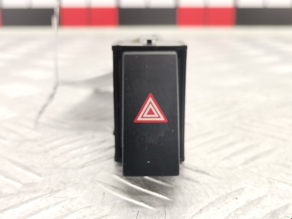 Кнопка аварийной сигнализации (аварийки) LEXUS CT 2010-2018