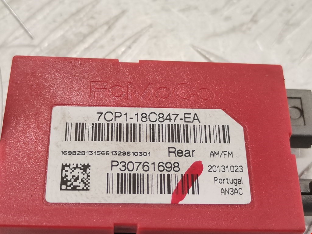 Усилитель антенны VOLVO S60 II 2010-2018