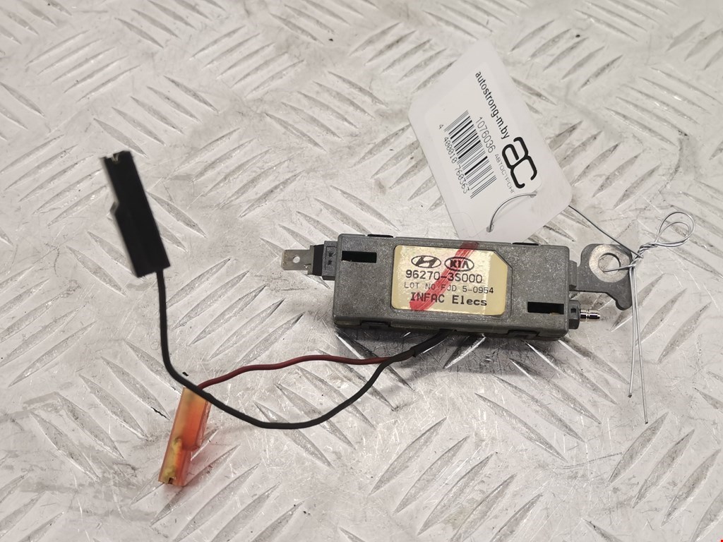 Усилитель антенны HYUNDAI Sonata VI YF 2009-2014