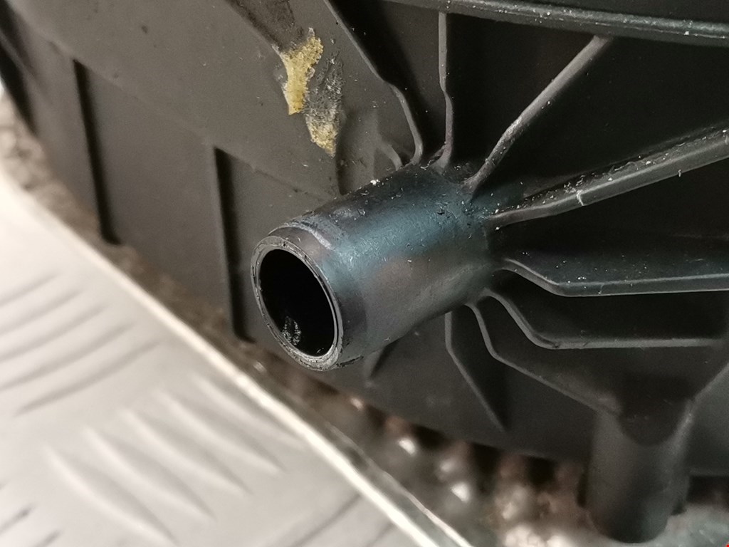 Корпус воздушного фильтра MERCEDES-BENZ E-Class W212, S212, C207 2009-2016