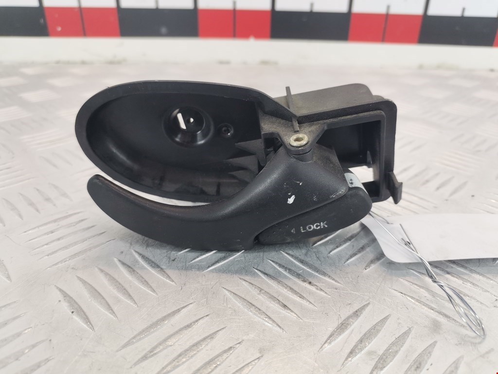 Ручка дверная передняя внутренняя правая FORD Focus I 1998-2005