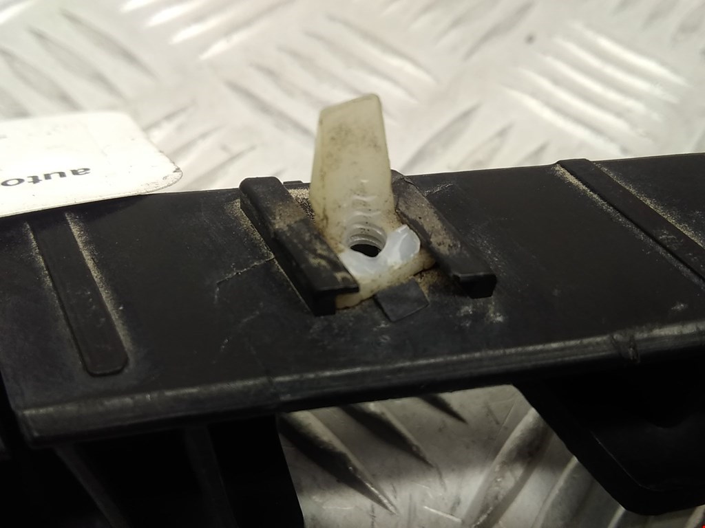 Кронштейн переднего бампера левый HYUNDAI Sonata VI YF 2009-2014