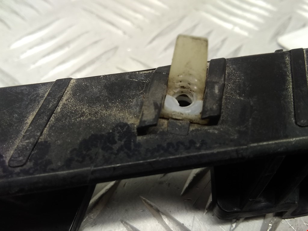 Кронштейн переднего бампера правый HYUNDAI Sonata VI YF 2009-2014