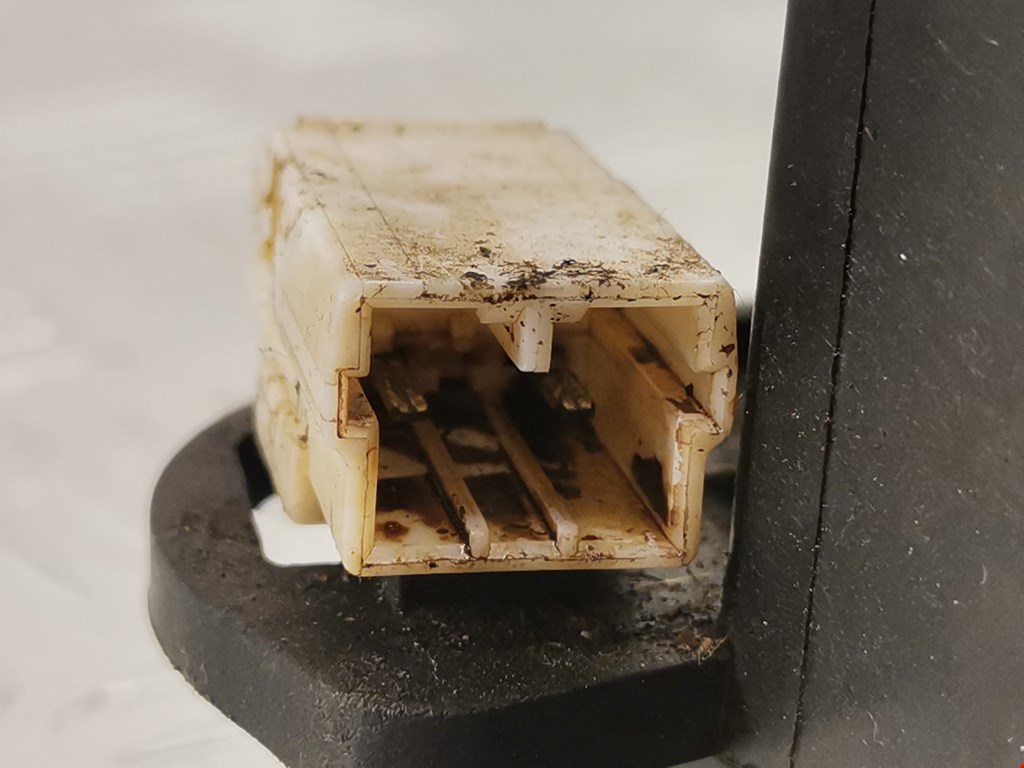 Кулиса (селектор) АКПП/МКПП в салоне DODGE Magnum 2003-2008