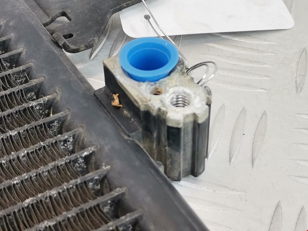 Радиатор кондиционера FORD Galaxy 1995-2005