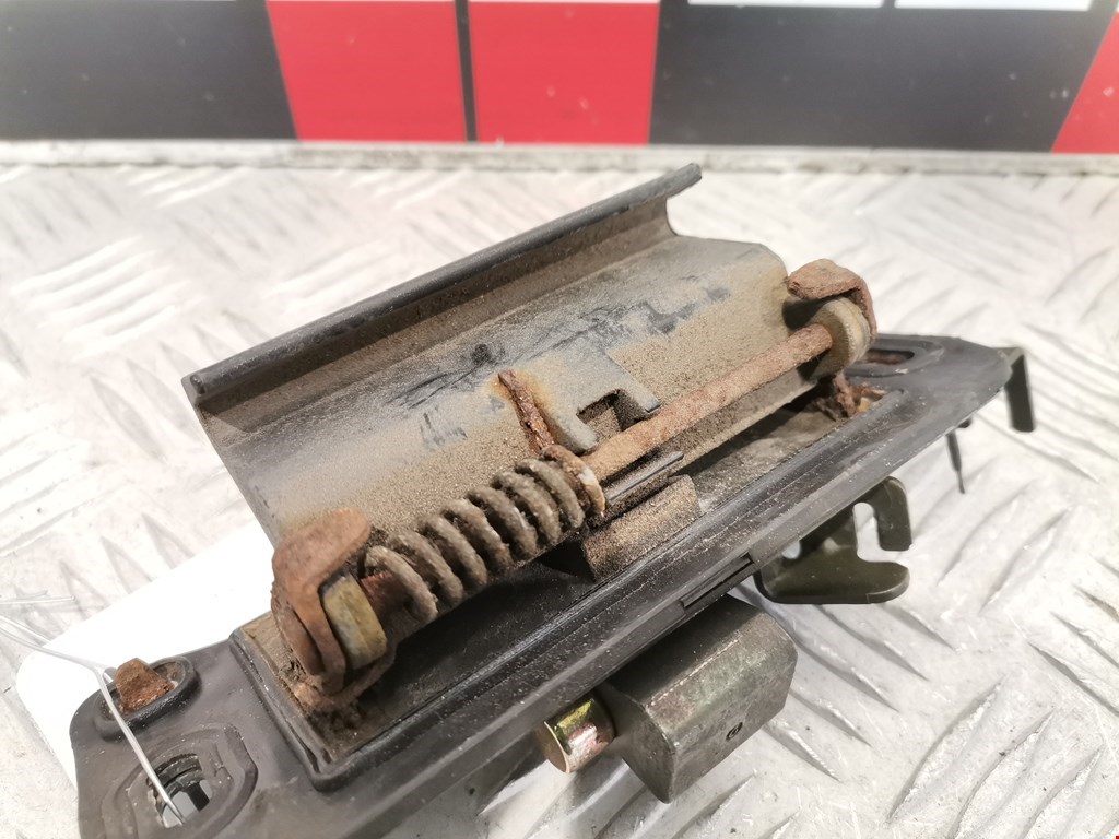 Ручка двери багажника наружная NISSAN Almera Tino 2000-2006