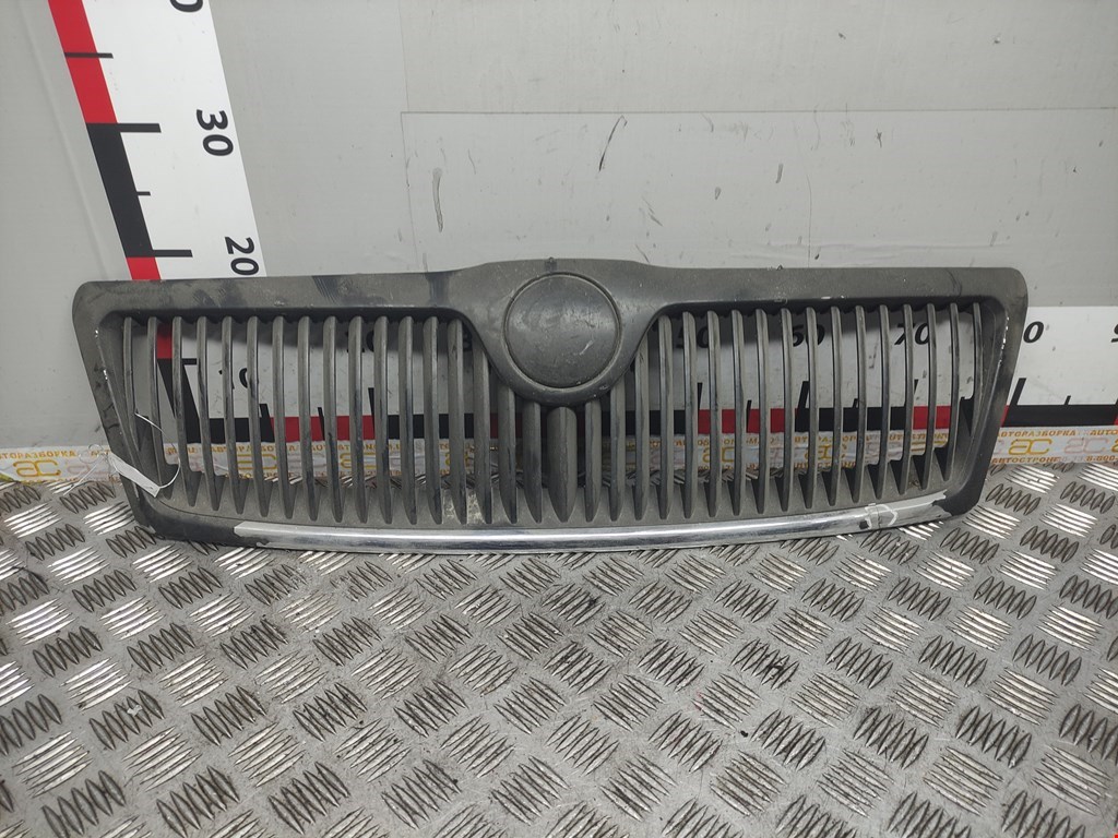 Решетка радиатора SKODA Octavia A5 1Z- 2004-2013