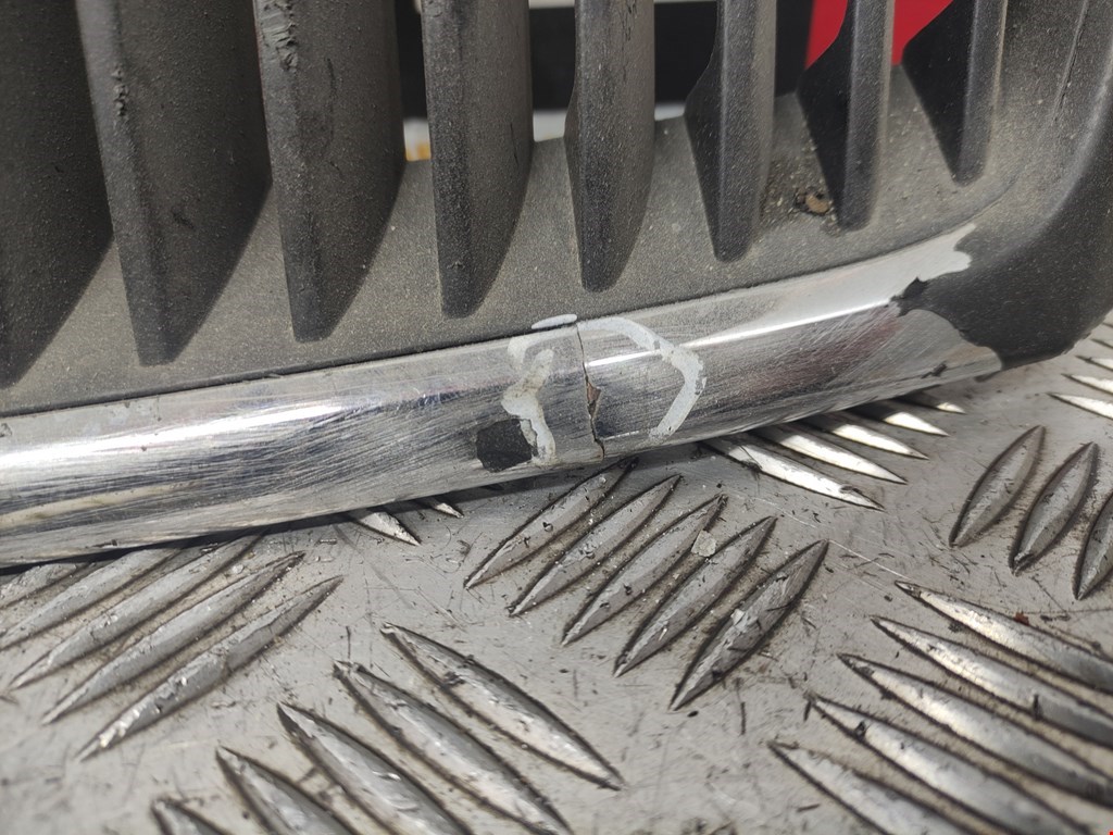 Решетка радиатора SKODA Octavia A5 1Z- 2004-2013