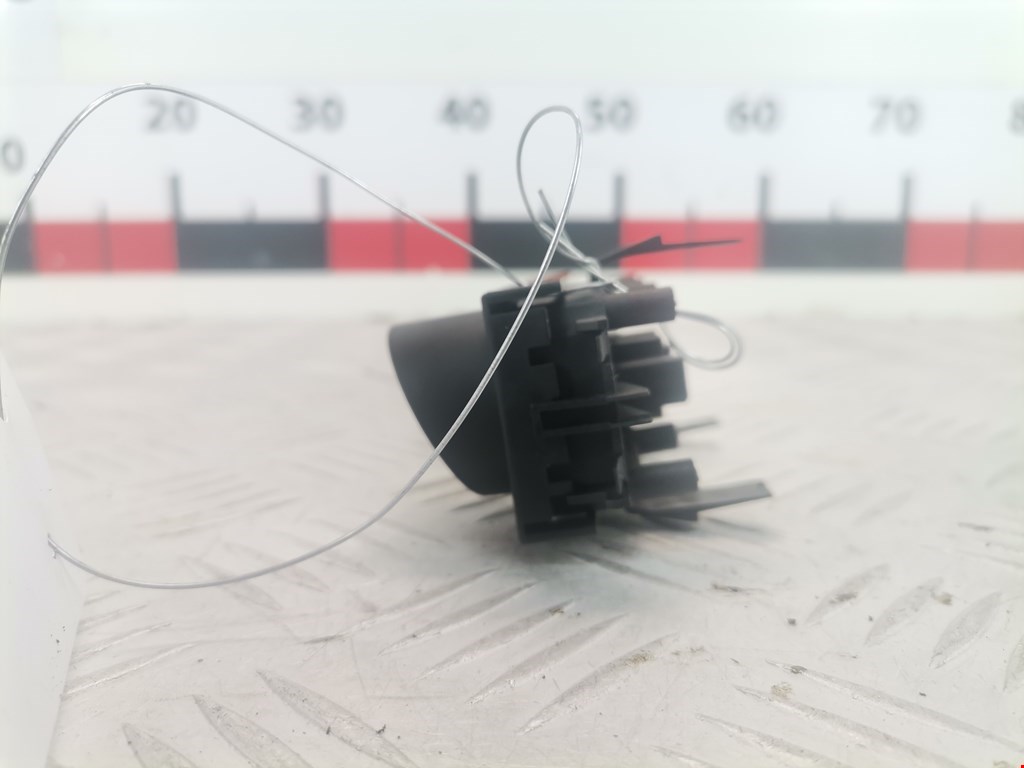 Кнопка аварийной сигнализации (аварийки) RENAULT Megane II 2002-2009