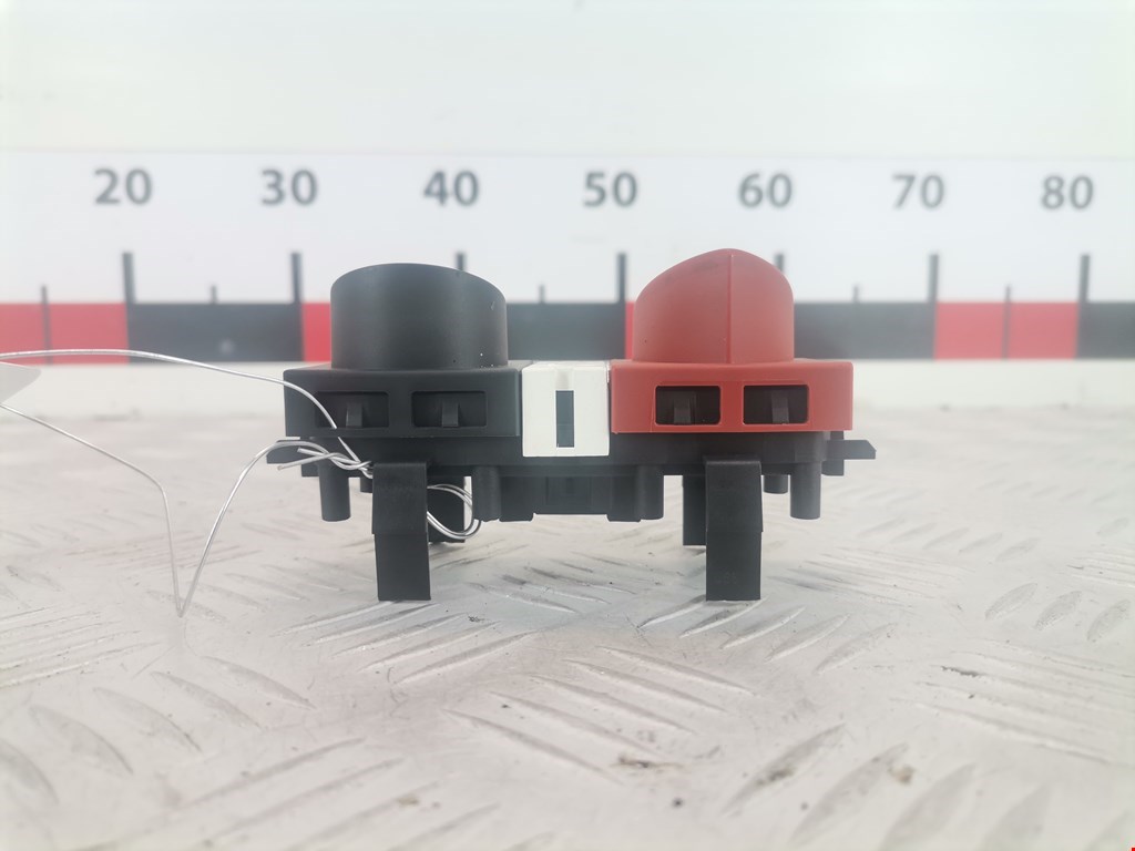 Кнопка аварийной сигнализации (аварийки) RENAULT Megane II 2002-2009