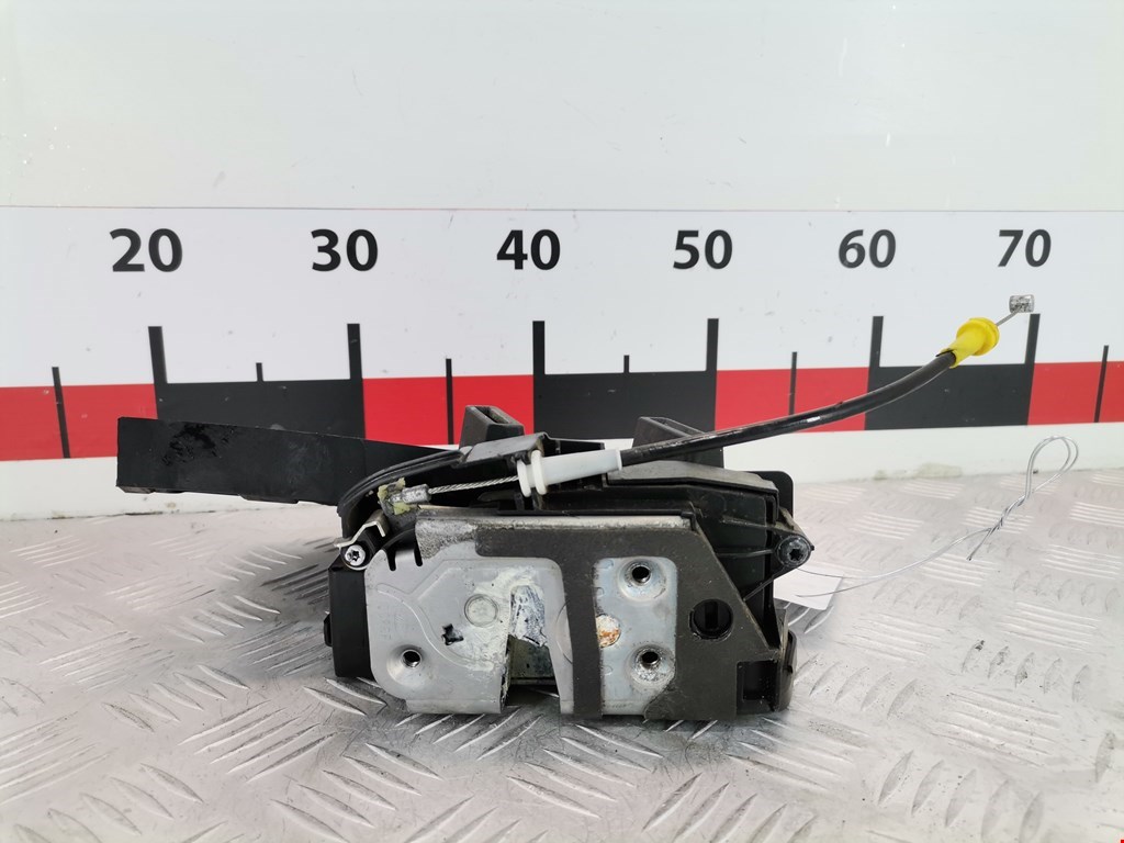 Замок двери задней левой FORD Fiesta 2008-2012