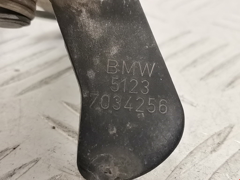 Замок капота BMW X3 E83 2003-2010