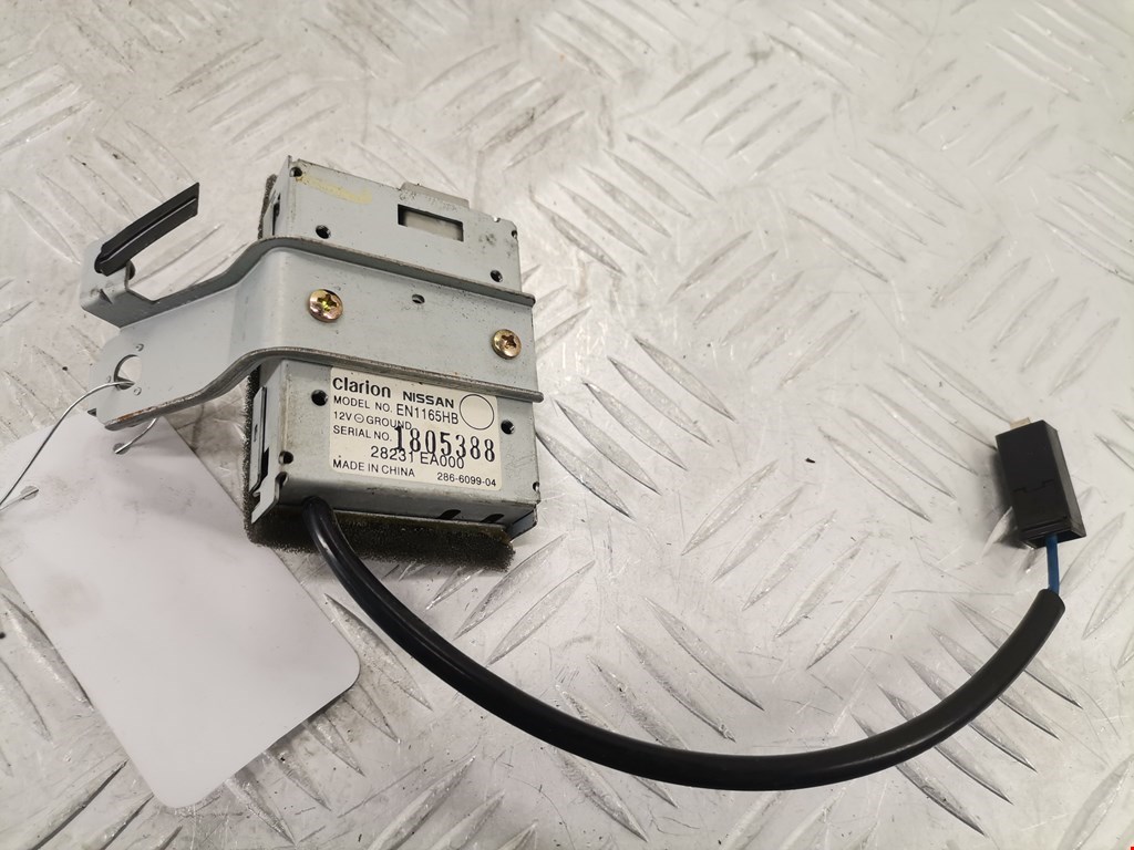 Усилитель антенны Nissan Pathfinder (R51) (2004-2014)