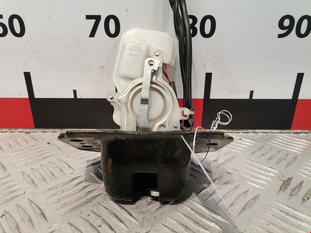 Замок багажника (крышки двери) FORD Escape 2012-2015