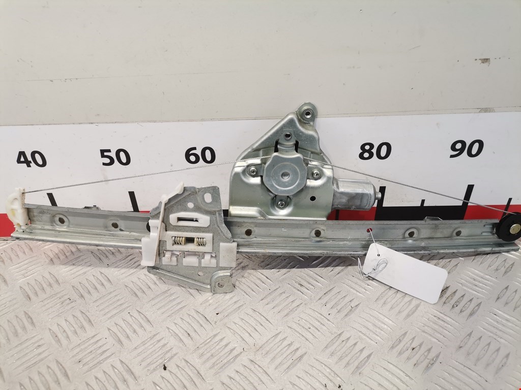 Стеклоподъемник задний левый SUZUKI Grand Vitara 2005-2015