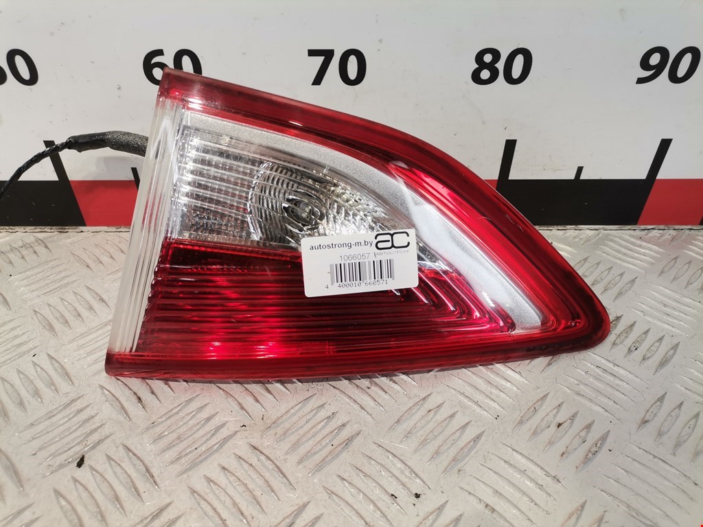 Фонарь задний внутренний правый FORD Escape 2012-2015