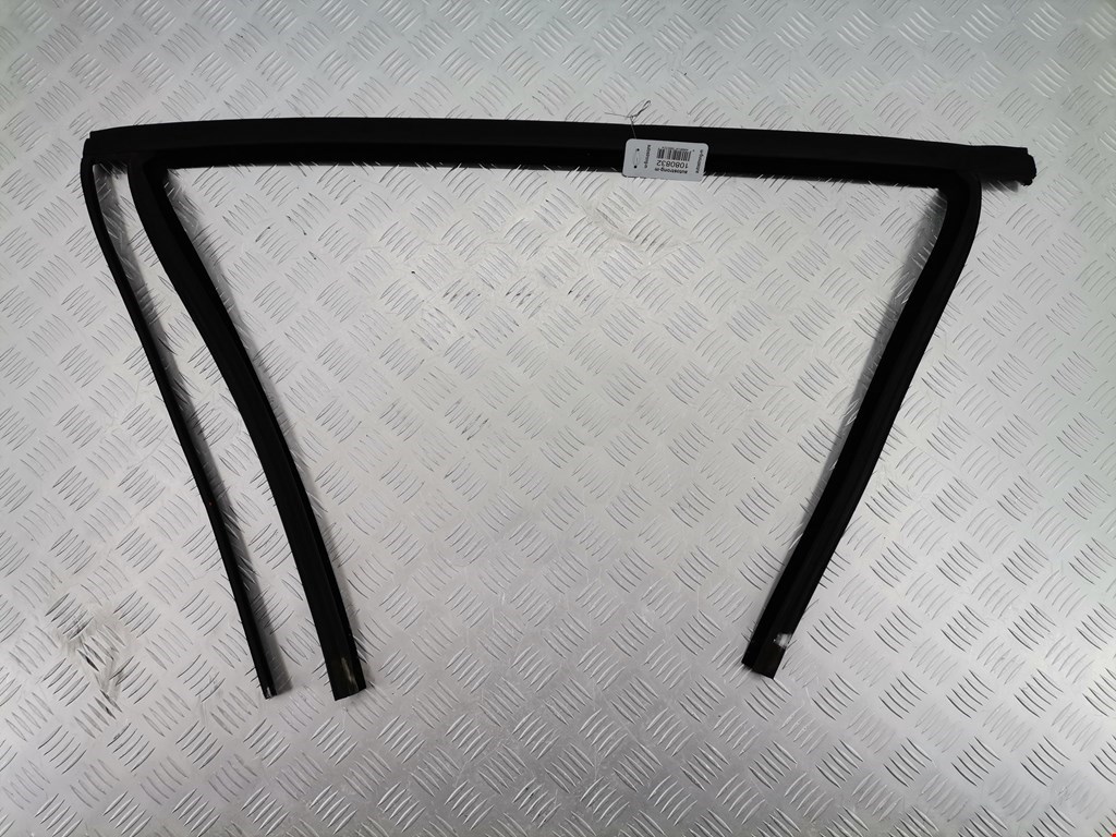 Уплотнитель (внутри) FORD Galaxy 2006-2015