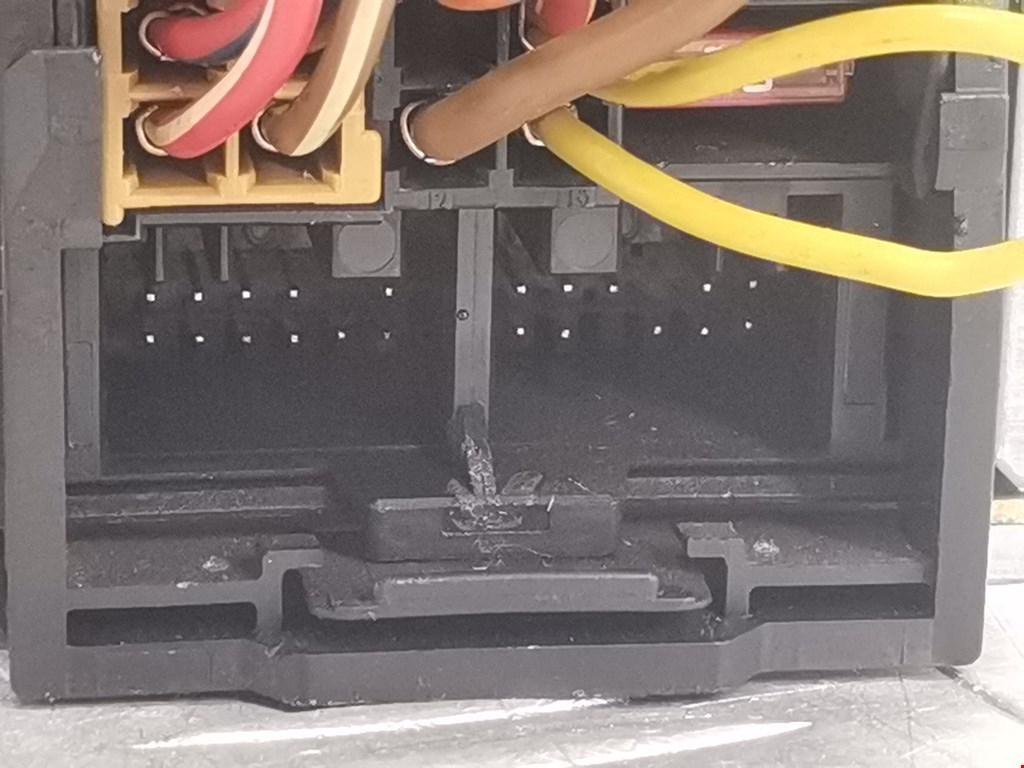 Магнитола VOLKSWAGEN Passat B6 2005-2011