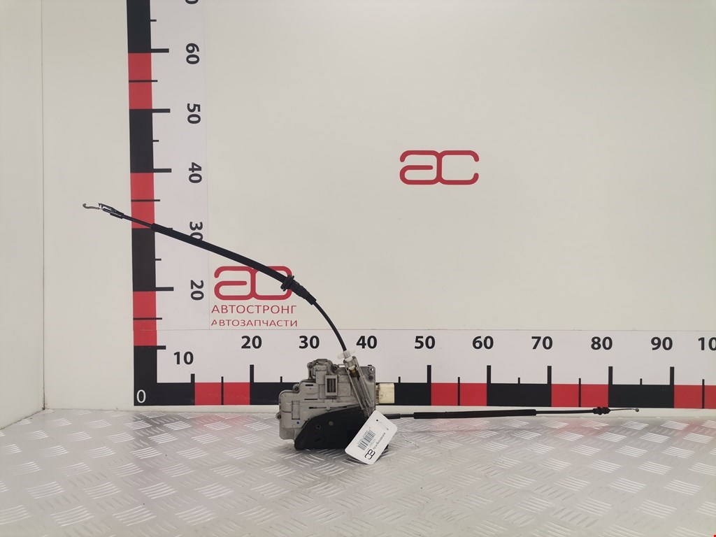 Замок двери задней левой Volkswagen Passat 6 (2005-2010)