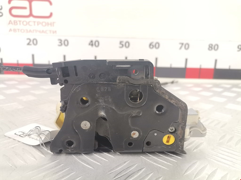 Замок двери задней левой VOLKSWAGEN Passat B6 2005-2011