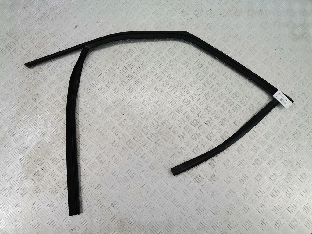 Уплотнитель (внутри) FORD Galaxy 2006-2015