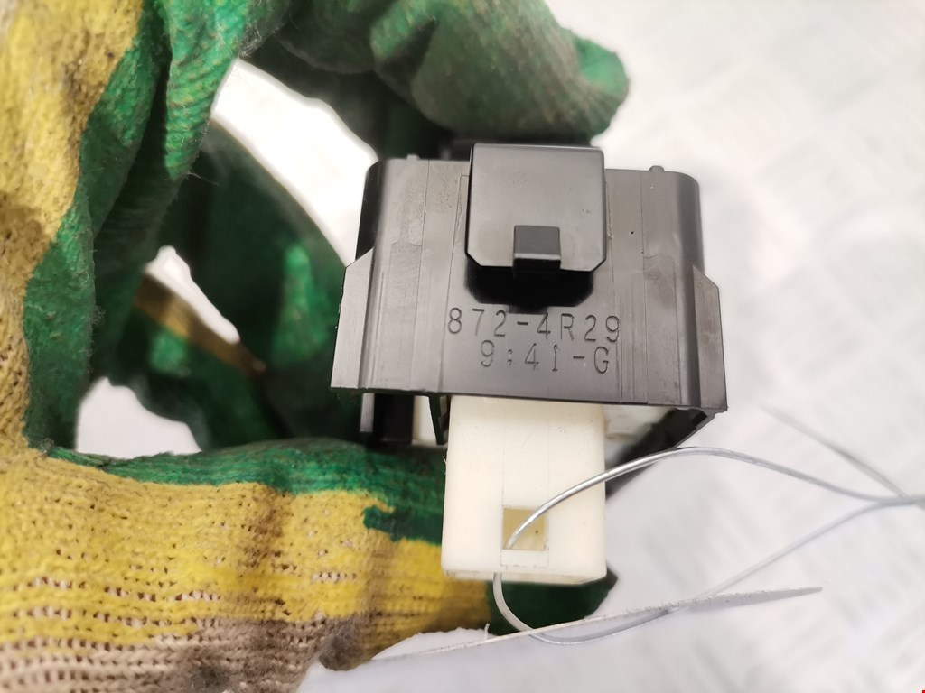 Кнопка стеклоподъемника LEXUS CT 2010-2018