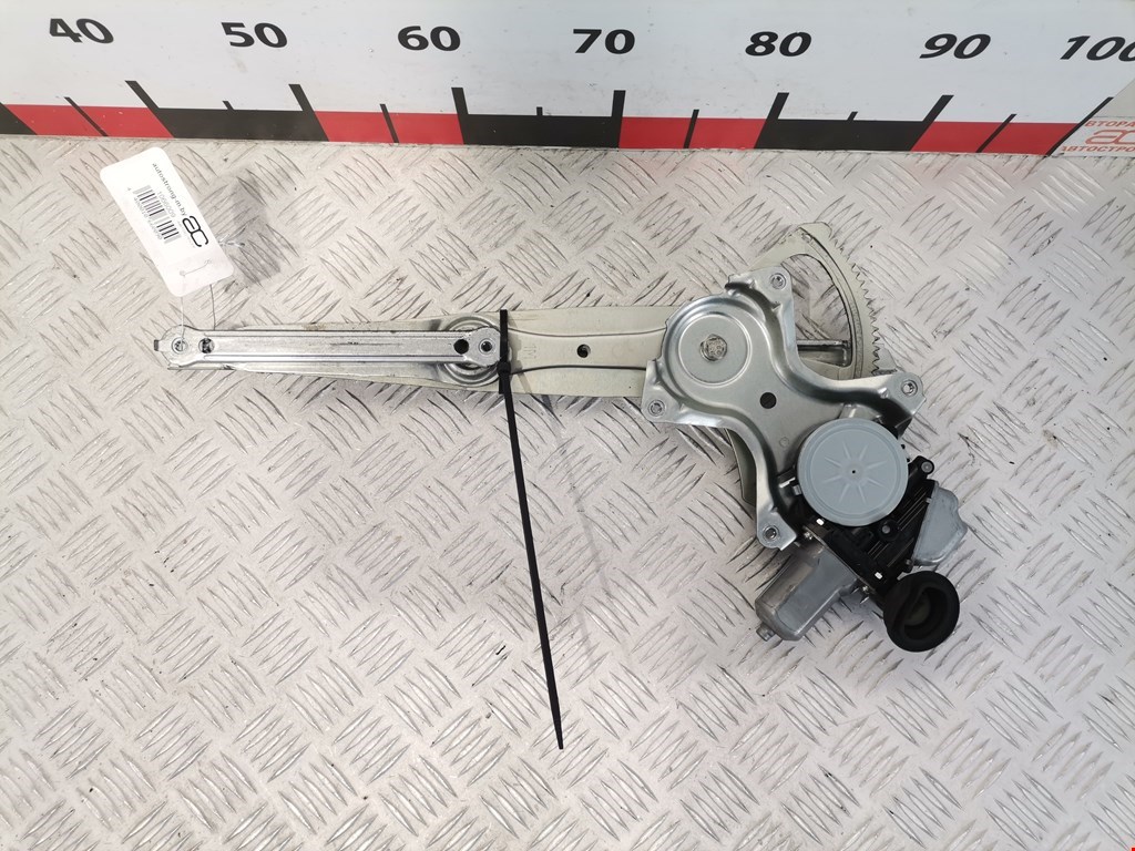 Стеклоподъемник передний правый LEXUS CT 2010-2018