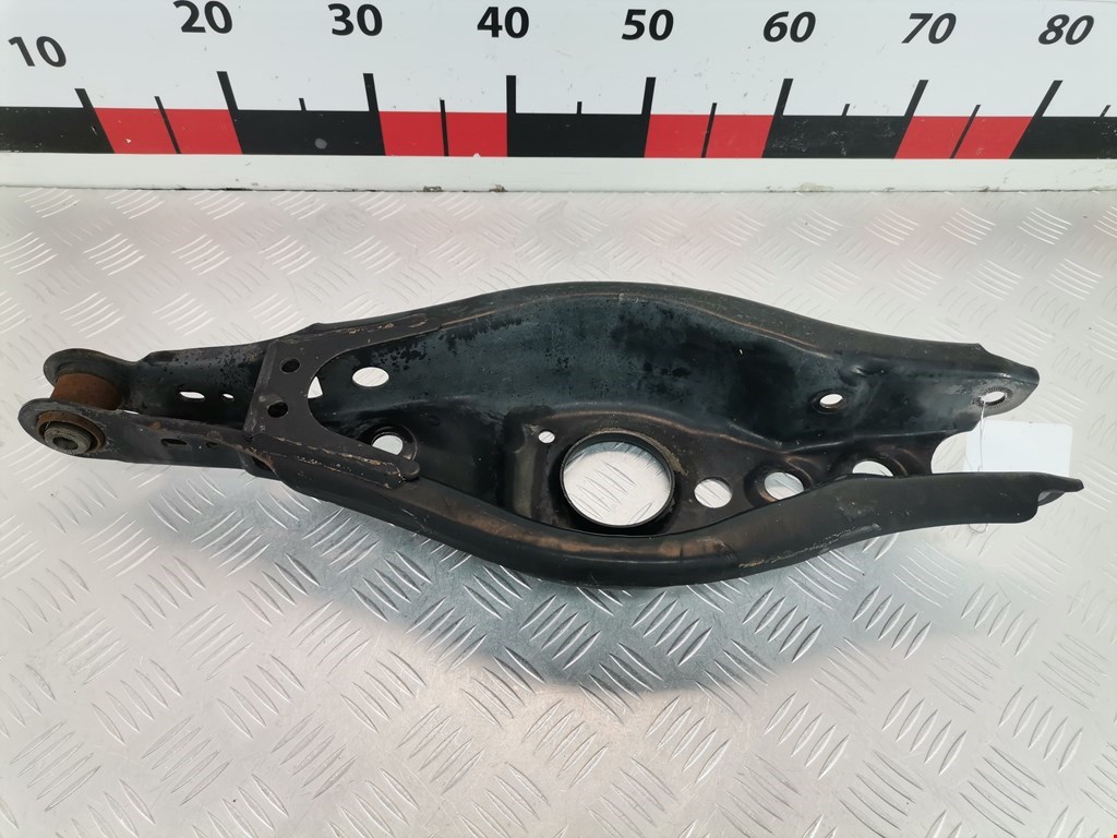 Рычаг задний правый LEXUS CT 2010-2018