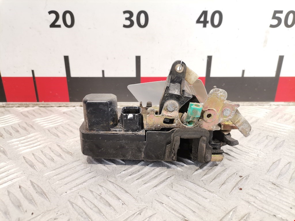 Замок двери передней левой DODGE Magnum 2003-2008