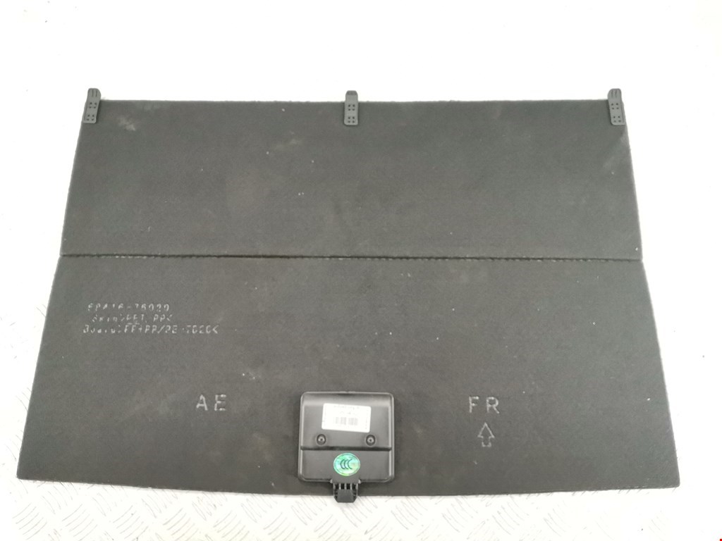 Шторка багажника (полка) LEXUS CT 2010-2018