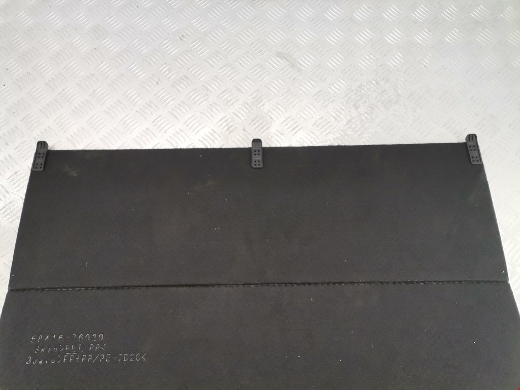 Шторка багажника (полка) LEXUS CT 2010-2018