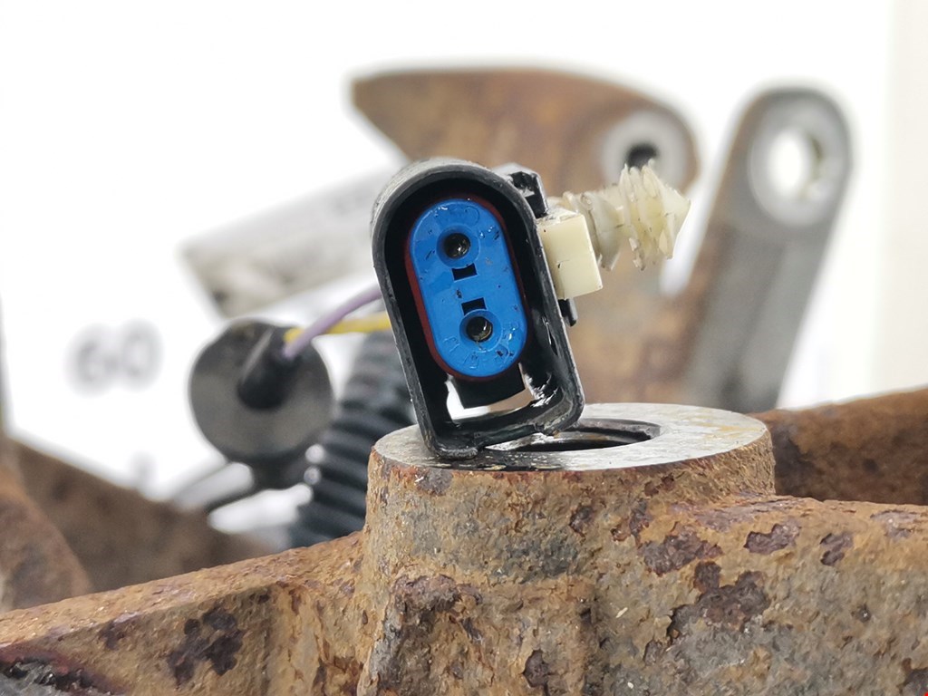 Ступица задняя правая FORD Escape 2012-2015