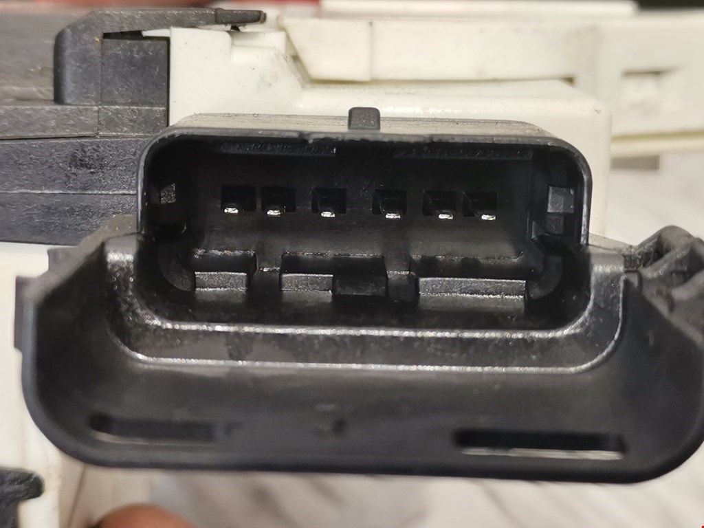 Замок двери сдвижной PEUGEOT Partner 2008-2018