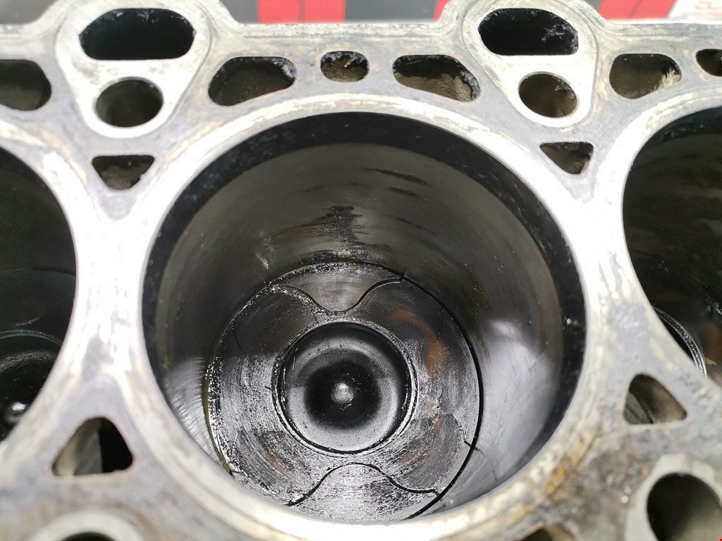 Блок цилиндров OPEL Omega B 1994-2004