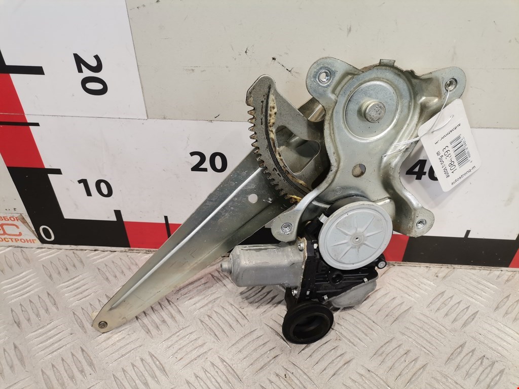 Стеклоподъемник задний левый LEXUS CT 2010-2018