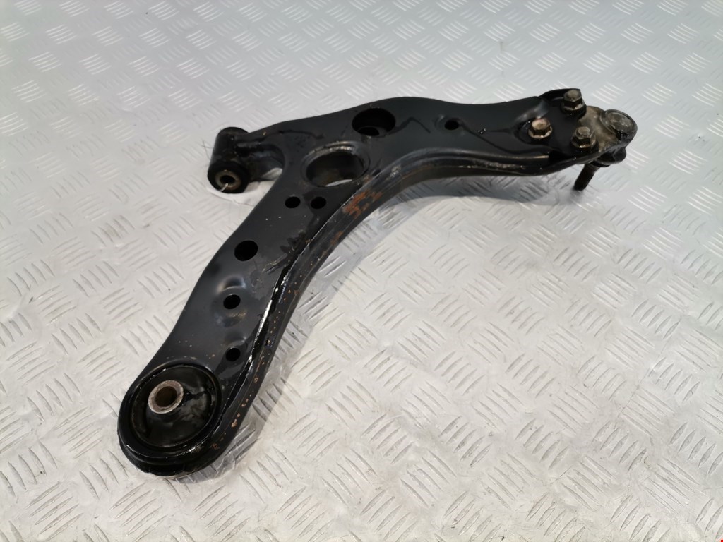 Рычаг передний левый LEXUS CT 2010-2018