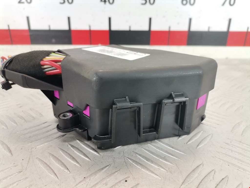 Датчик уровня в бачок омывателя AUDI A6 C5 1997-2004