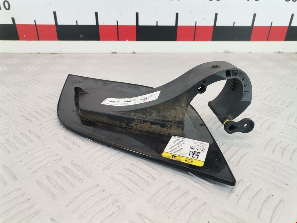 Лючок бензобака FORD Focus III 2011-2019