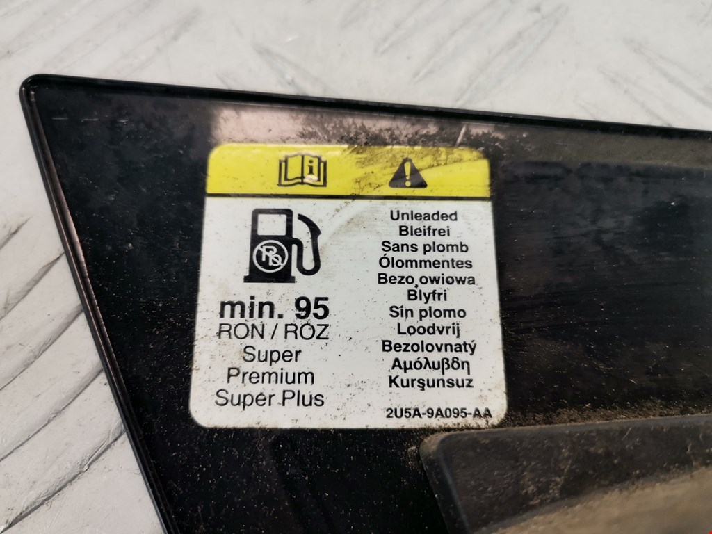 Лючок бензобака FORD Focus III 2011-2019