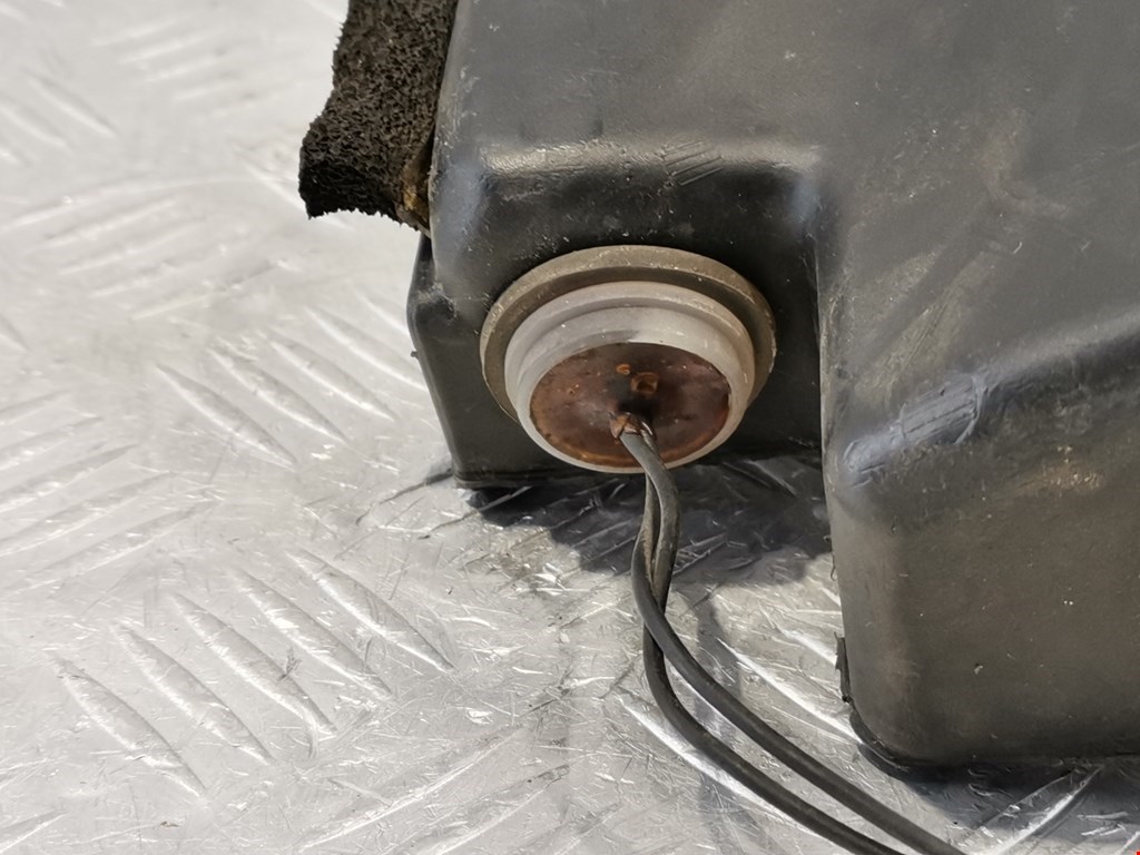 Бачок омывателя NISSAN Pathfinder R51M 2004-2014