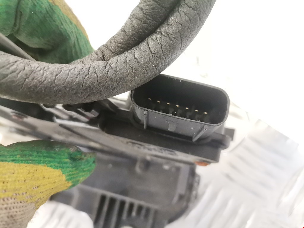 Замок двери передней правой KIA Optima 2010-2016