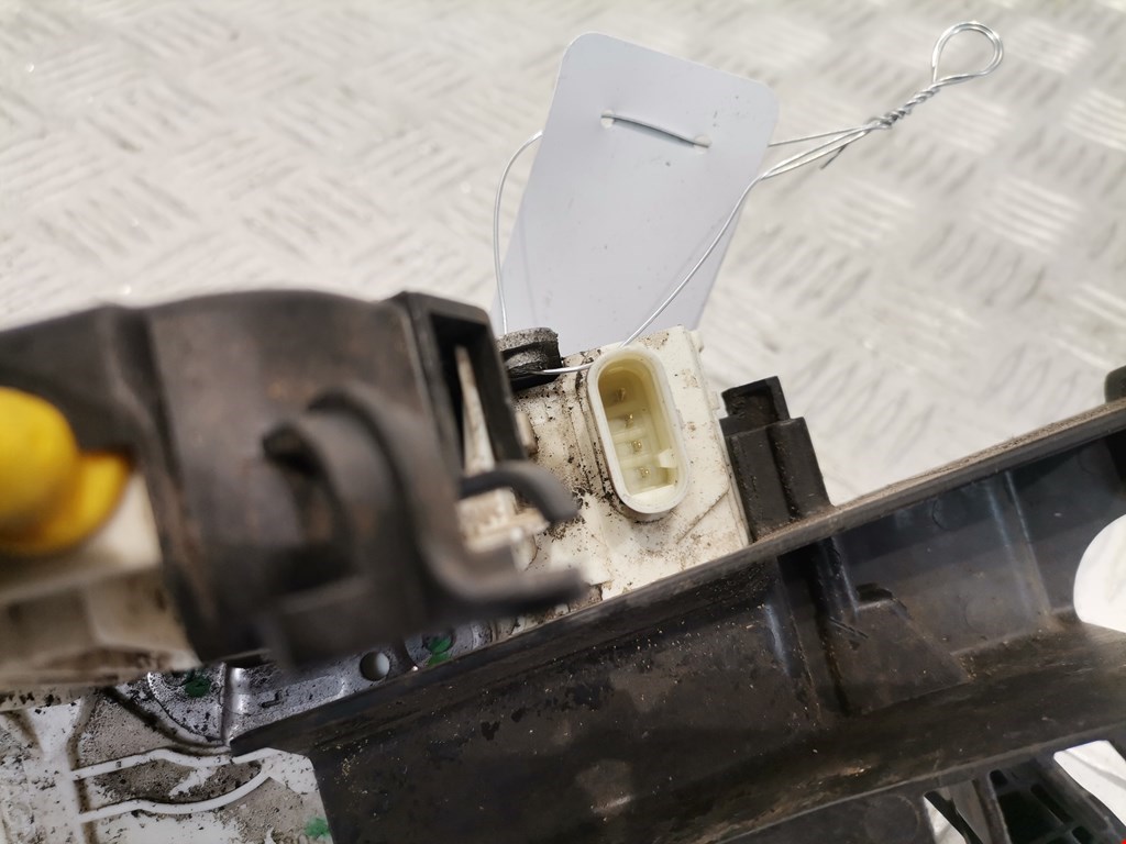 Замок двери передней левой MERCEDES-BENZ B-Class W246 2011-2018