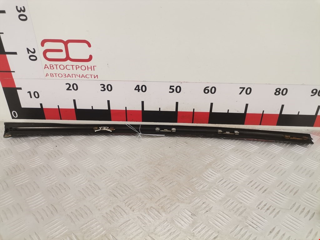 Молдинг лобового стекла VOLVO XC70 II 2007-2016